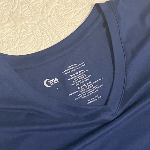 Zyia Navy Go To V neck tee - Picture 3 of 3